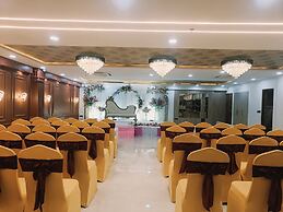 Hotel The Rajwada LP