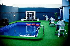 Ivy Hotel Epe