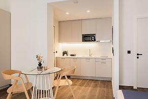 Kleo II by Zoia Living