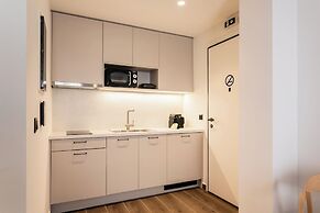 Kleo II by Zoia Living