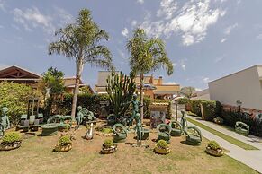Casa Tem Tica com Piscina e Churrasqueira
