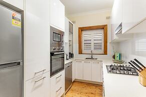 Beachside Living in Modern 2 Bedroom Apartment