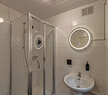 Central Wolverhampton Stay