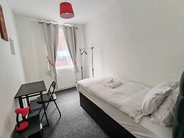 Central Wolverhampton Stay