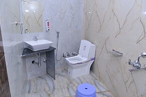 HOTEL NEELKANTH PALACE