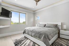 Trinity Villa in New Providence