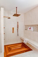Oceans 8 Villa at the Tryall Club