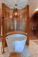 Oceans 8 Villa at the Tryall Club