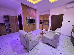 Silver Gate Hotel and Suites