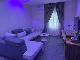 Silver Gate Hotel and Suites