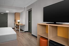 Spark By Hilton Northborough