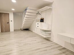 Unique Pool Slide Access Townhouse