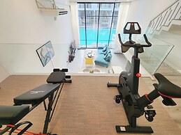 Unique Pool Slide Access Townhouse