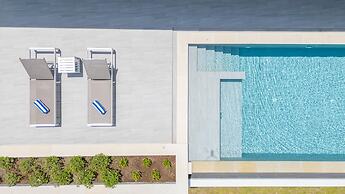 New 3BR Pool Villa in Bophut KBR46