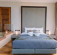 Sky View Luxury Pool Villa Suratthani