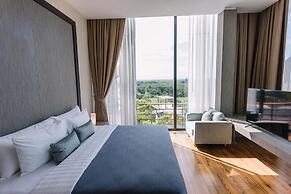 Sky View Luxury Pool Villa Suratthani