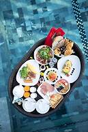 Sky View Luxury Pool Villa Suratthani