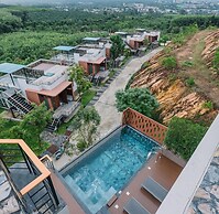Sky View Luxury Pool Villa Suratthani