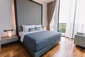 Sky View Luxury Pool Villa Suratthani