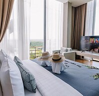 Sky View Luxury Pool Villa Suratthani