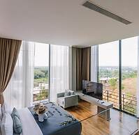Sky View Luxury Pool Villa Suratthani