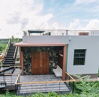 Sky View Luxury Pool Villa Suratthani