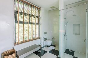 Sky View Luxury Pool Villa Suratthani