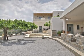 Amvikas Suites in Sitia