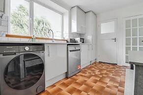 Modern 3bed Escape - Work&relax - Free Parking