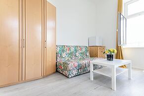 Charming 3BR Urban Retreat Vienna