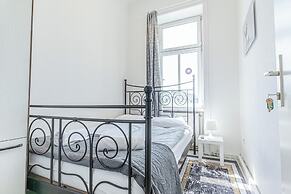 Charming 3BR Urban Retreat Vienna