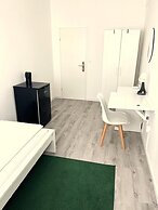 D10 I shared bathrooms&kitchen