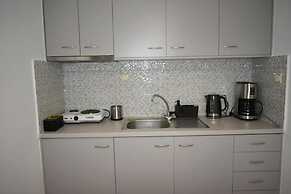 Avli Guesthouse
