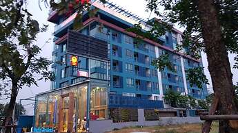 OYO 75592 Blue Tel Residence