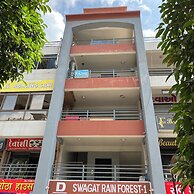 Hotel Radhe Kuudasan