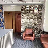 Hotel Radhe Kuudasan