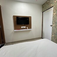 Hotel Radhe Kuudasan