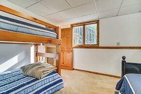 Hike, Leaf-peep, Ski: Hideaway w/ Private Hot Tub!
