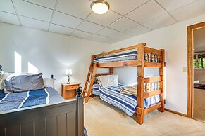 Hike, Leaf-peep, Ski: Hideaway w/ Private Hot Tub!