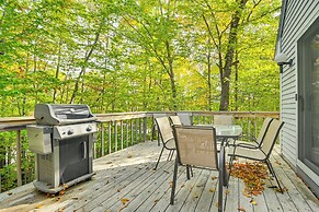 Hike, Leaf-peep, Ski: Hideaway w/ Private Hot Tub!