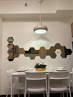 1BR Luxury Apartment The Camden Place