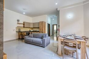 Relaxing Xaghra Apartment With BBQ Amenities
