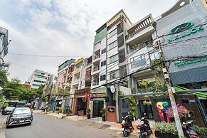 OYO 1297 Hotel Hung Lam