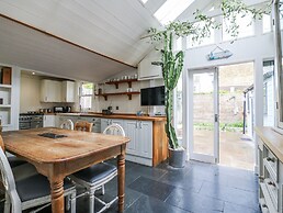 14 Marine Terrace