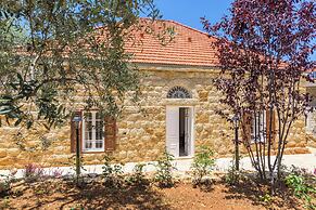 LAuberge de Douma Full House in Batroun