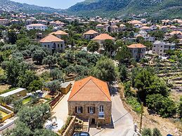 LAuberge de Douma Full House in Batroun