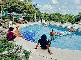 Viajero Bacalar Hostel