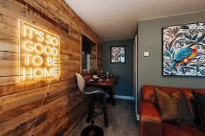 Boutique Shrewsbury Suites