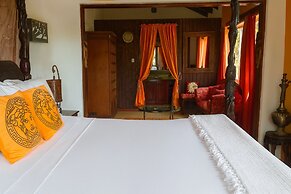 Crystals Villa Hotel