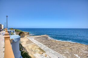 Waterfront Gozo Stay Overlooking Marsalforn Bay